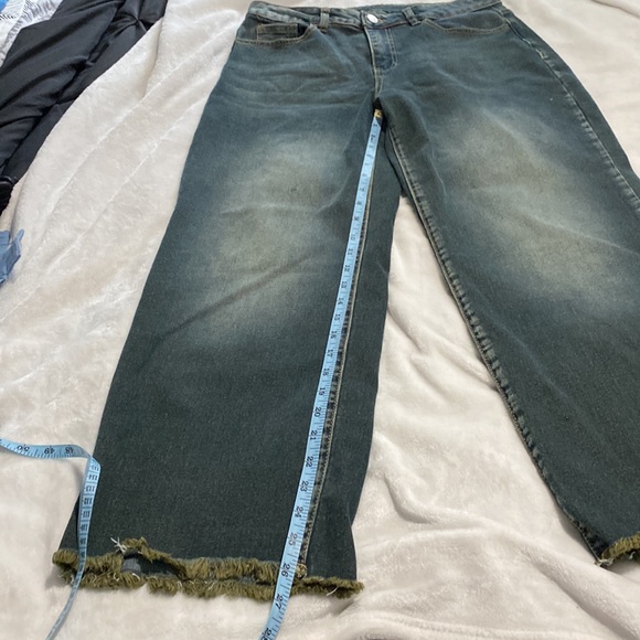 Ladies jeans size 32 - Picture 3 of 5